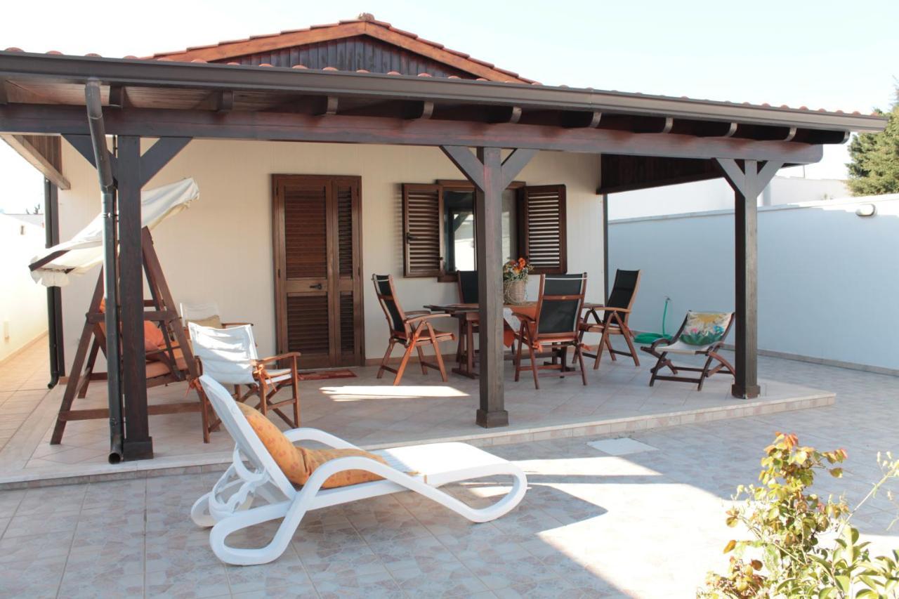 Casetta Dei Geranei Casalabate Exterior foto